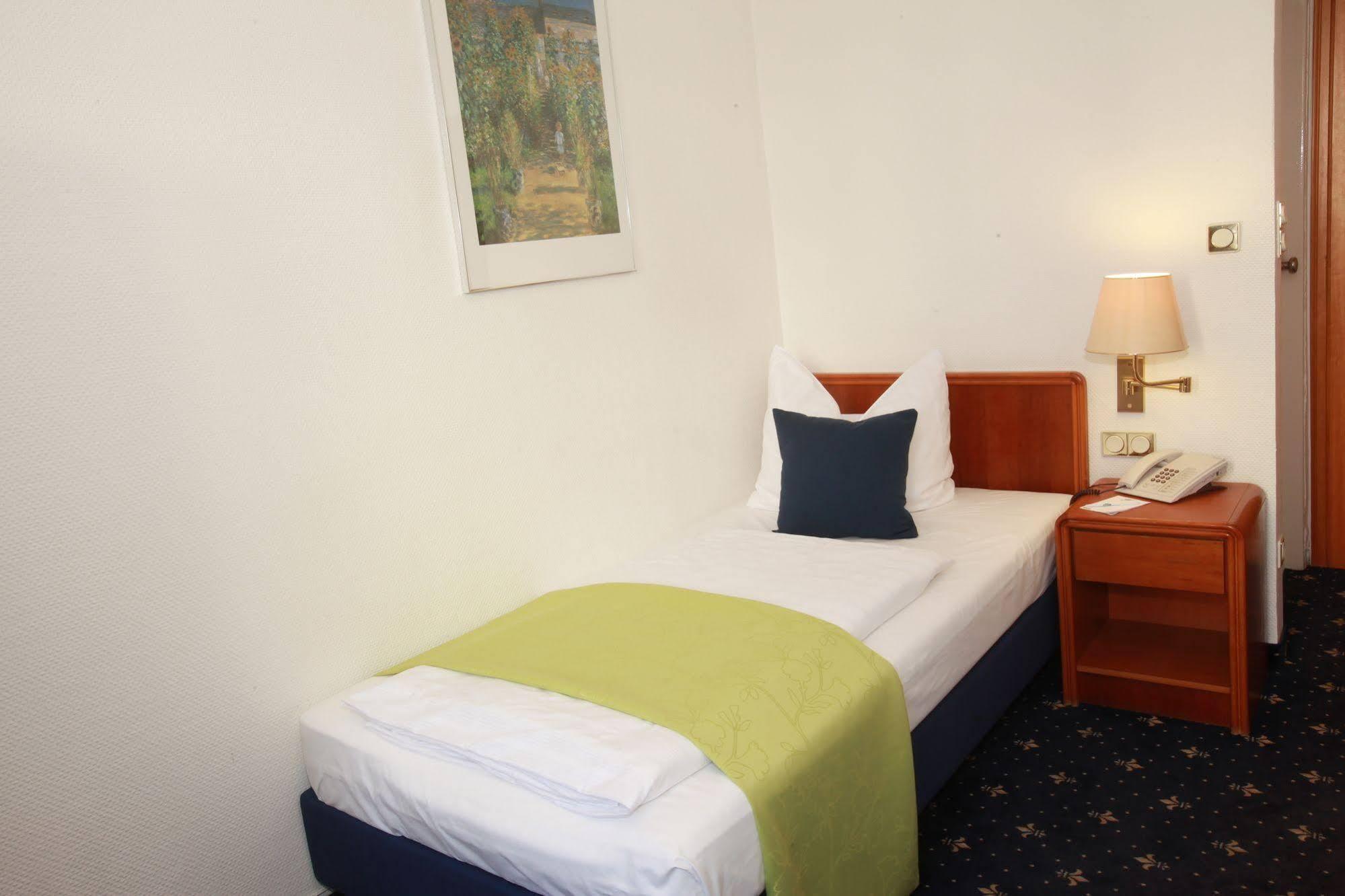 Hotel Excelsior - Central Station Frankfurt am Main Eksteriør bilde